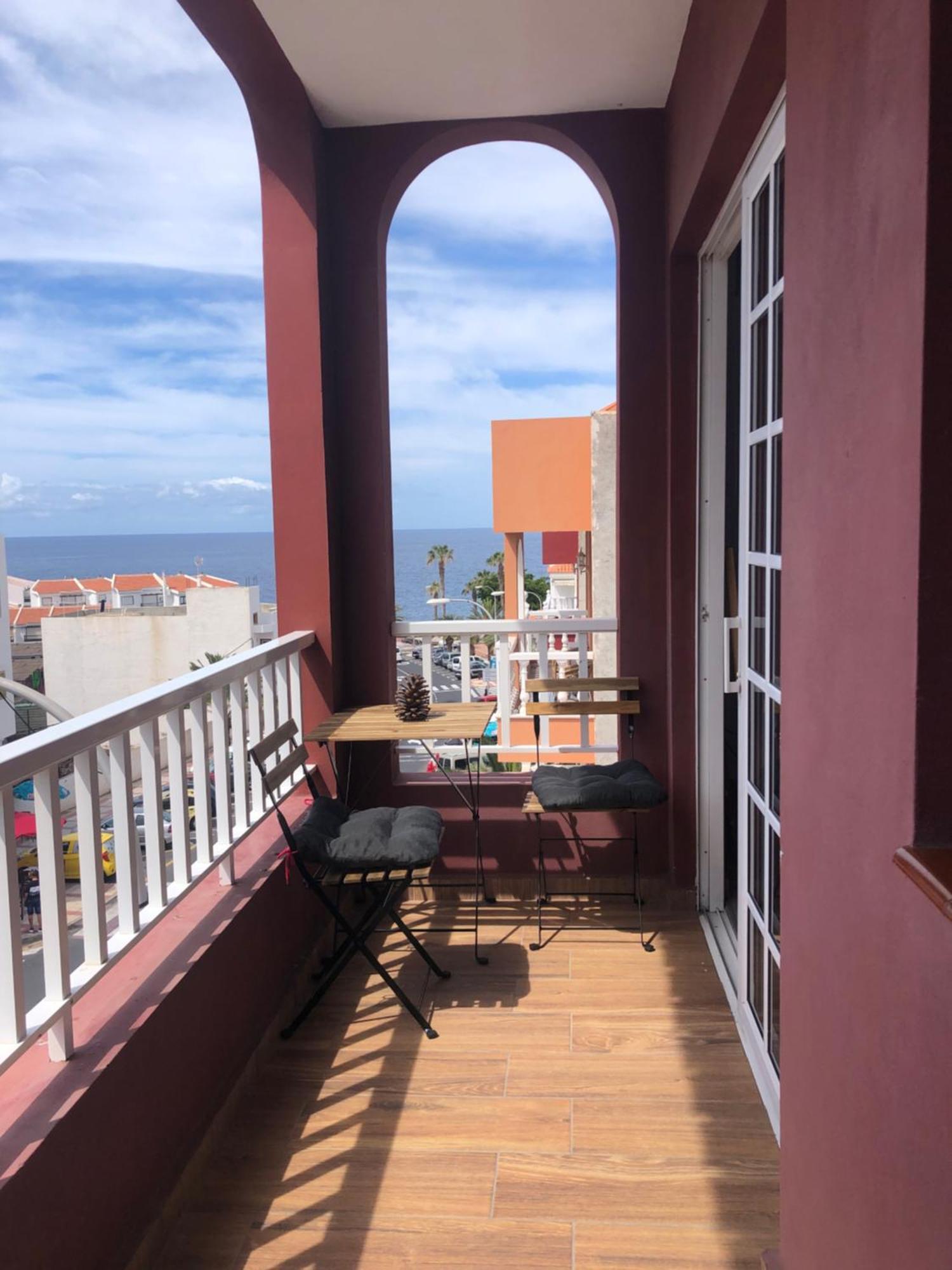 Seaside Paradise - 2 Bedroom Apartment With Ocean Views & Air Conditioning In Playa San Juan Ngoại thất bức ảnh