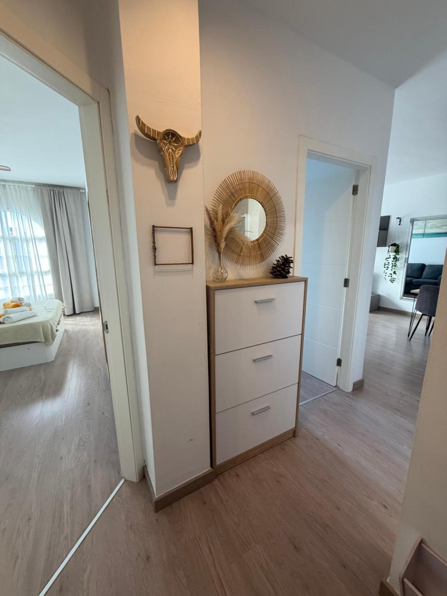 Seaside Paradise - 2 Bedroom Apartment With Ocean Views & Air Conditioning In Playa San Juan Ngoại thất bức ảnh